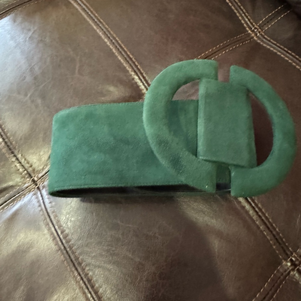 NWOT vintage Charles Jourdan green suede Leather Belt size M